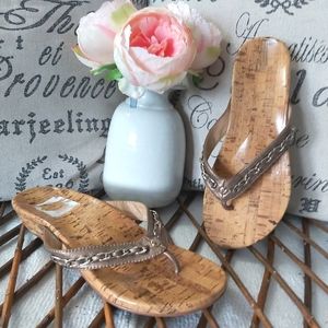 Vionic gold cork thongs sandals wedge comfort